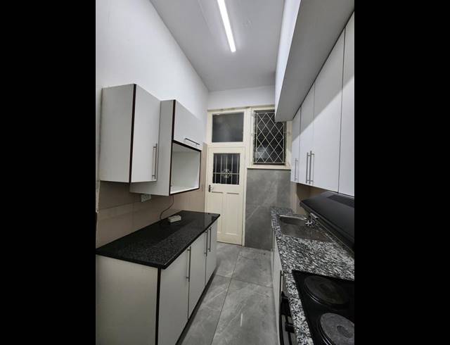 2 BEDROOM PROPERTY TO RENT IN NORTH BEACH
